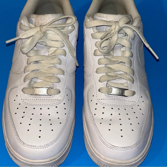 Nike Air Force 1 Triple White CW2288-111 Casual Sneakers Mens Size US 9.5 - Picture 11 of 11